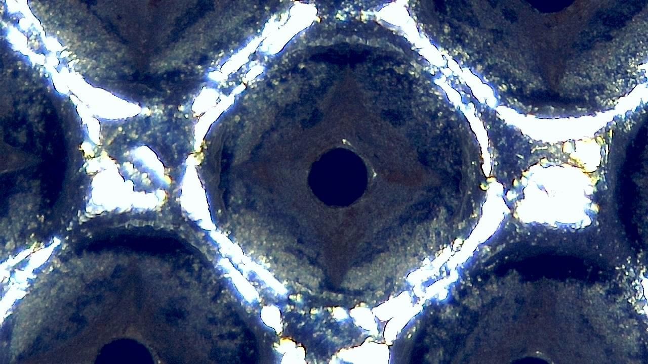 Quality Control and Visual Inspection microscopy sample image 10